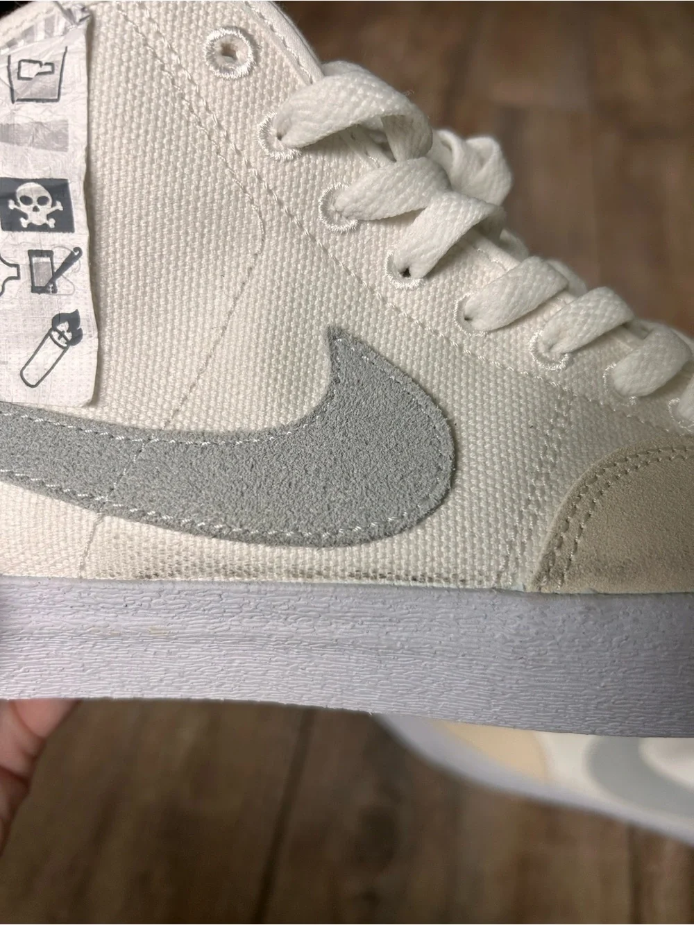 Nike SB Blazer Court Mid Premium SB 'Warning Label' White Men US 10.5 UK 9.5